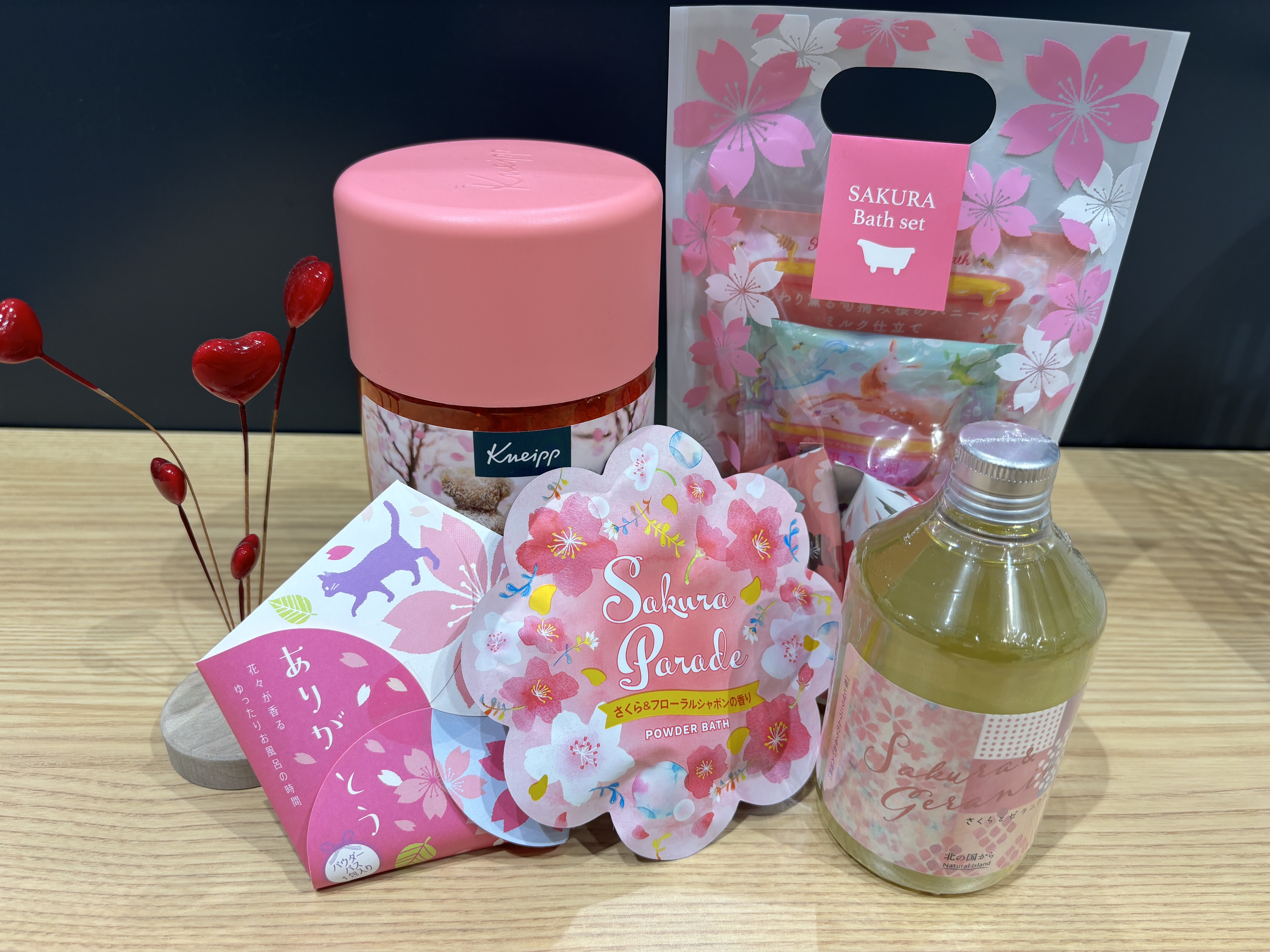 春を感じる桜商品のご紹介！【プラグスマーケット広島LECT店】