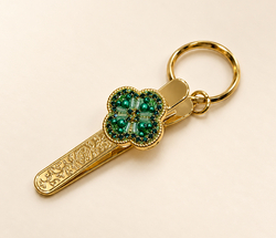 Atelier Anmichu／③クローバーバッククリップチャーム.jpg