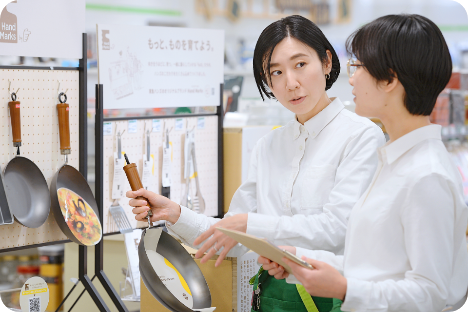 写真：店舗管理部門 戸田 麻美さん